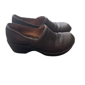 Born Women's Size 6.5 Brown Leather Non‎ Slip Clogs